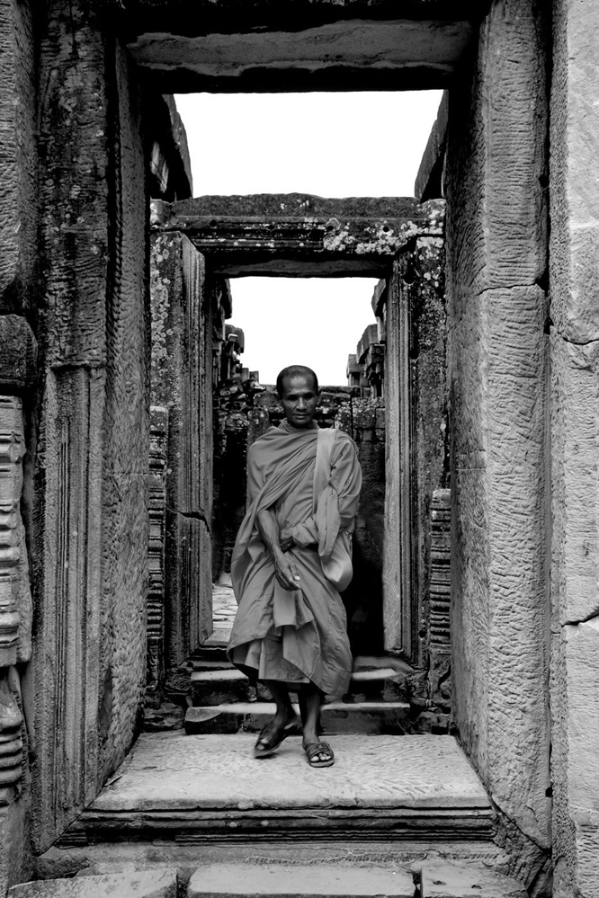 B&W #2 TONY THAI Title Buddhist monk in Thailand.jpg