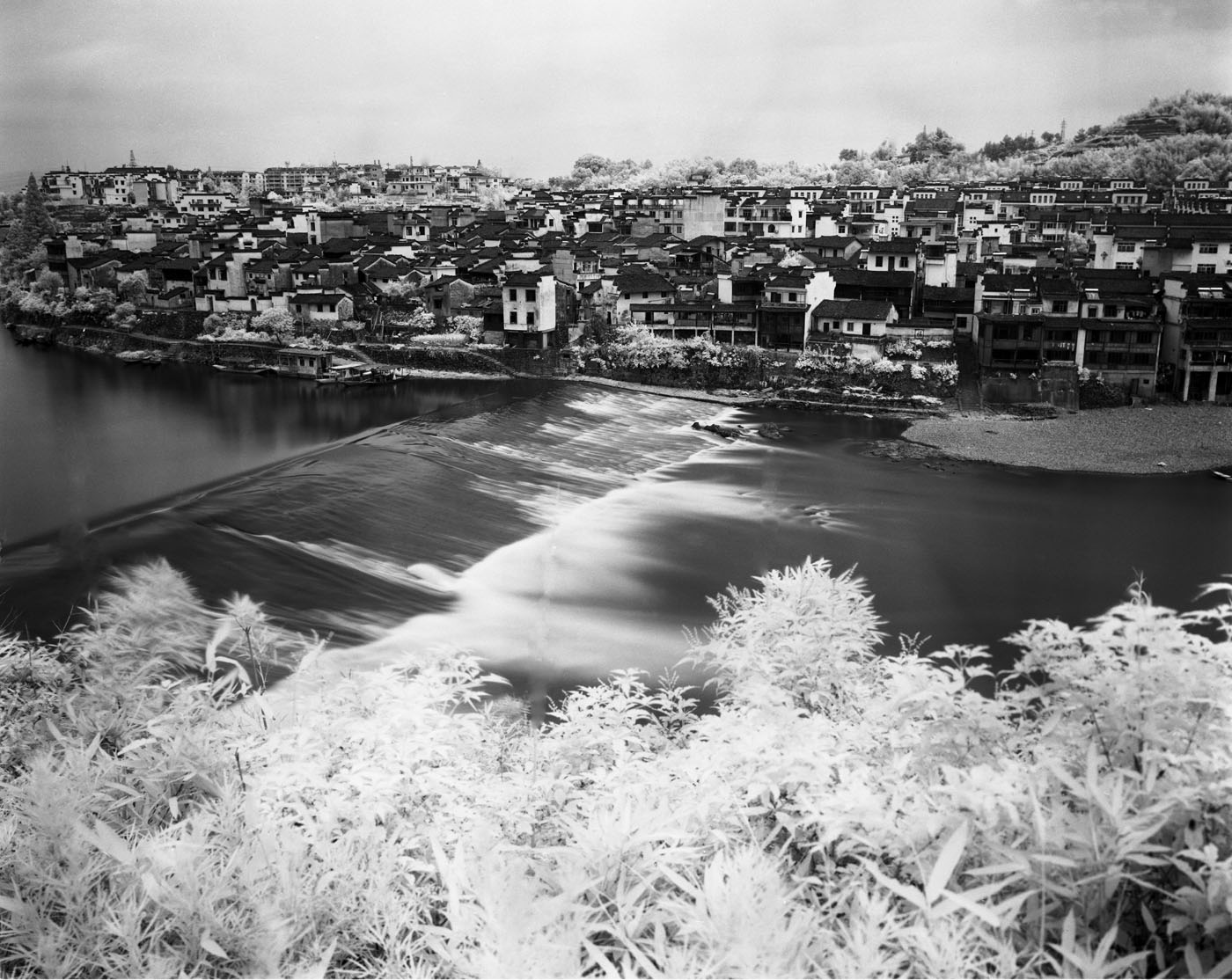 45 infrared film Song Dam.jpg